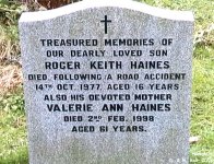 Hilmarton - photo: D0015