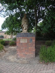 Oops photo: 04432 is missing - please let us know