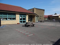 Oops photo: 09806 is missing - please let us know